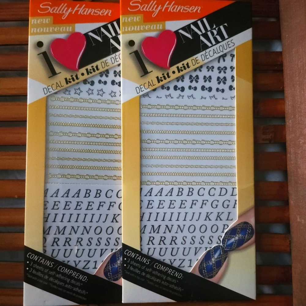 Sally Hansen I Heart Nail Art Decal Kit